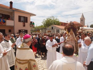 LISIČIĆ: Blagoslovljena bista fra Stanka Bačića