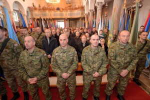 zadar, 21.01.2016. - obiljezavanje 23. obljetnice vro maslenica - na slici  Svetu misu za Domovinu u crkvi sv. Šime predvodio je don joso lenkić